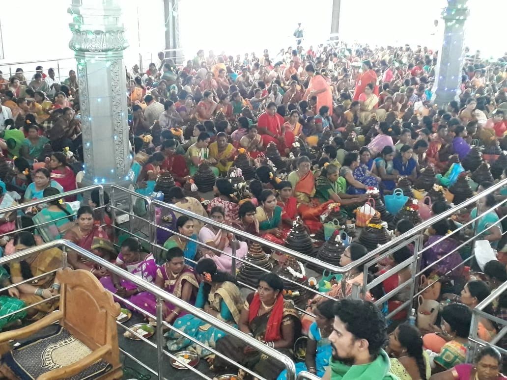Devotees at Devi Ashram Srikakulam